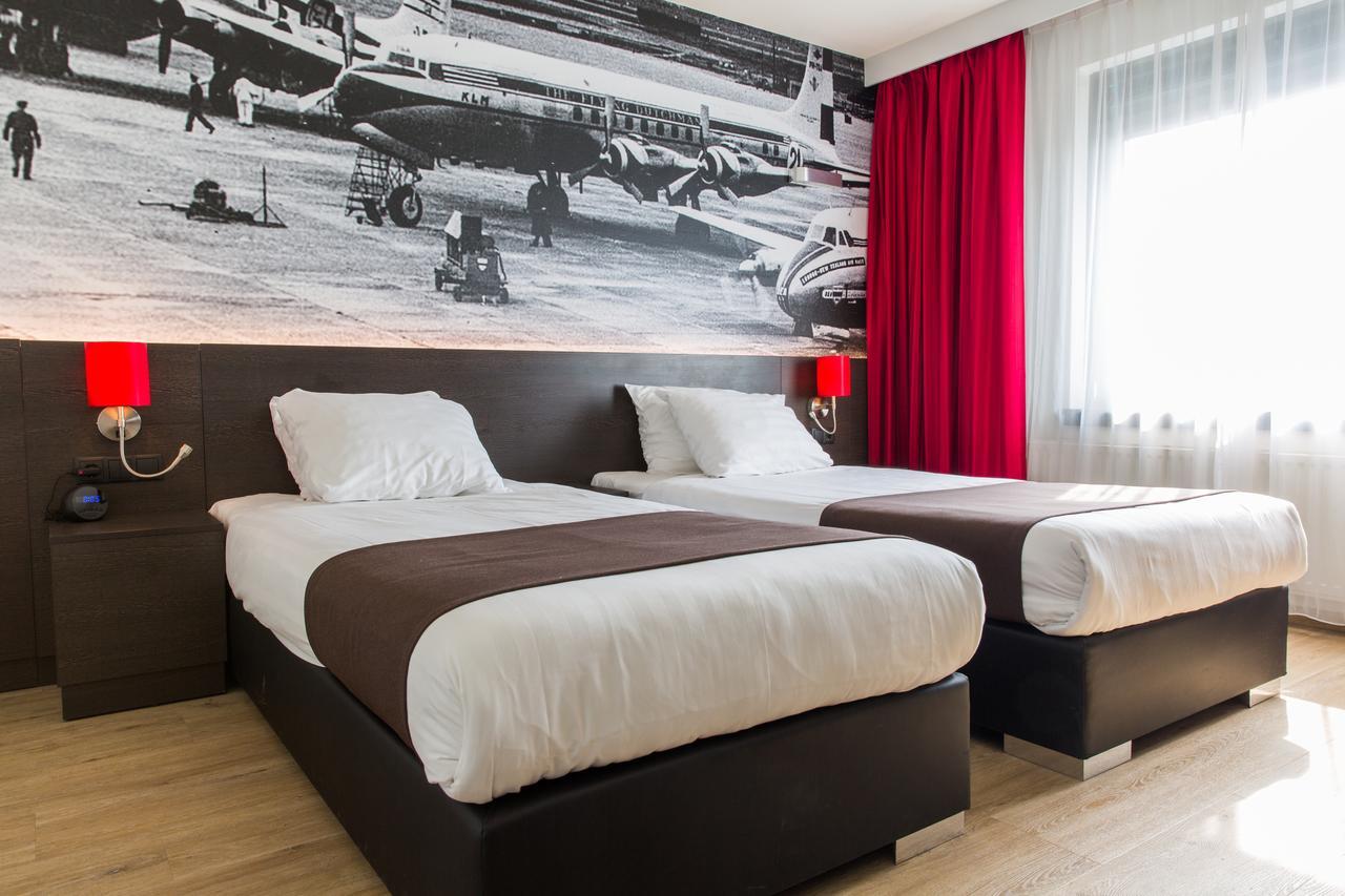Quadruple Room,665499063:JPEG